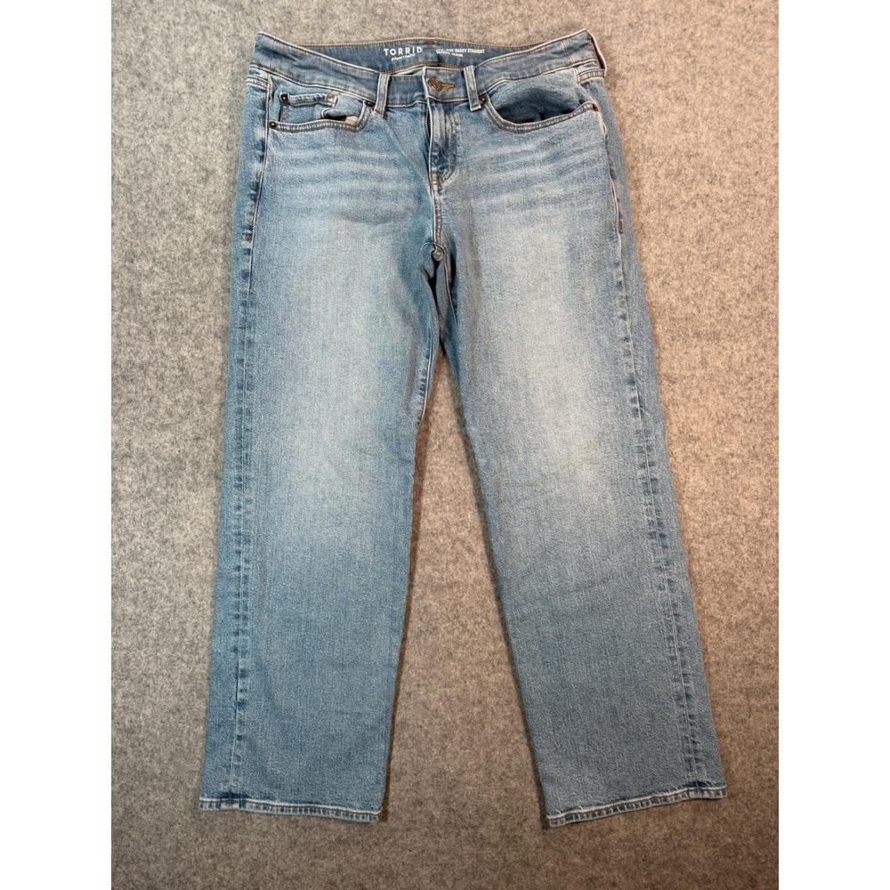 Torrid Low-Rise Baggy Straight Classic Denim Jeans Light Wash Blue Womens 10R